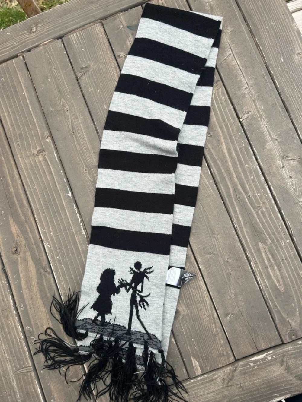 Tim Burtons The Nightmare Before Christmas‎ Scarf EUC Jack And Sally Striped